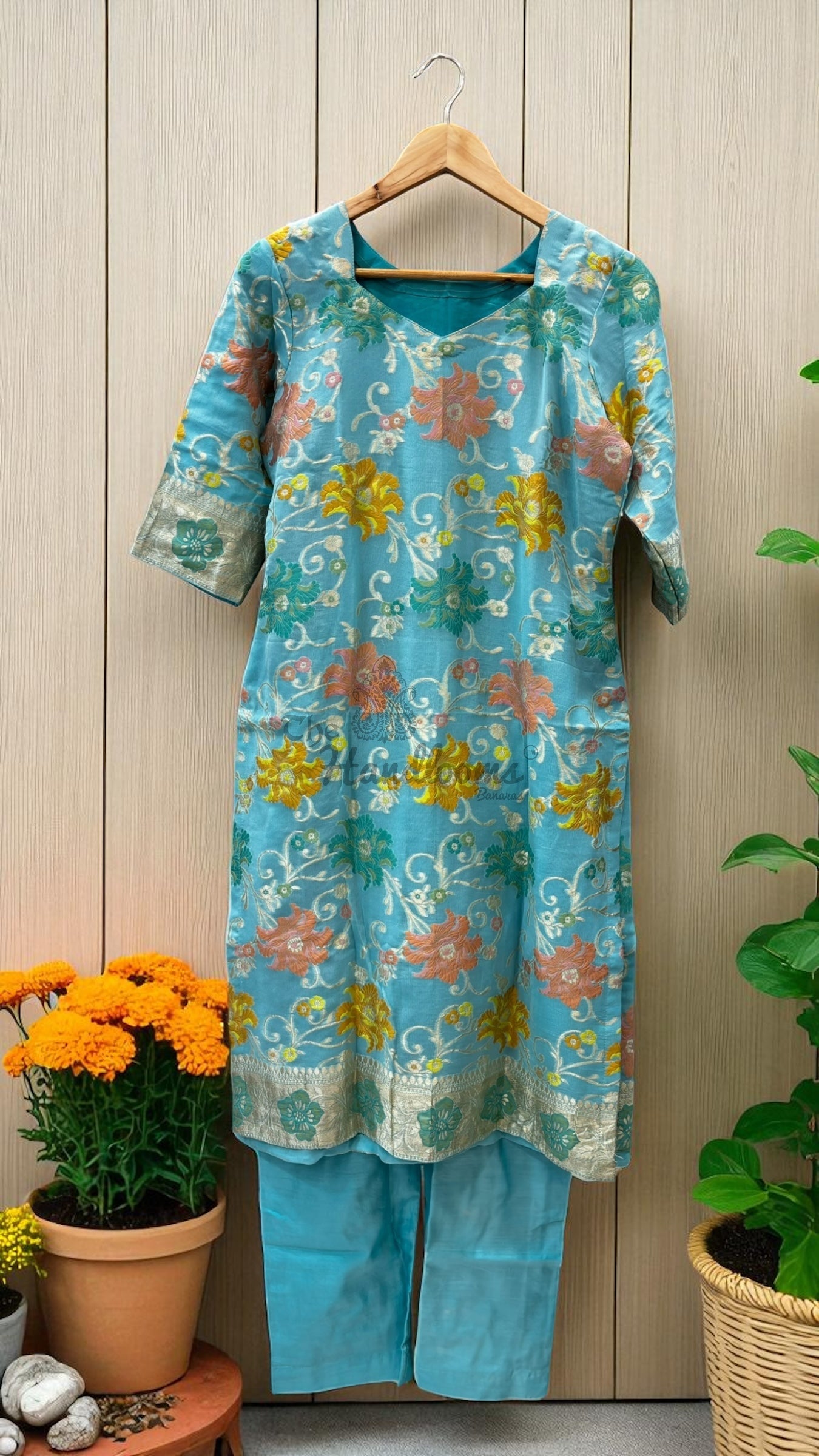 Khaddi Georgette Banarasi Dress material with Meenakari