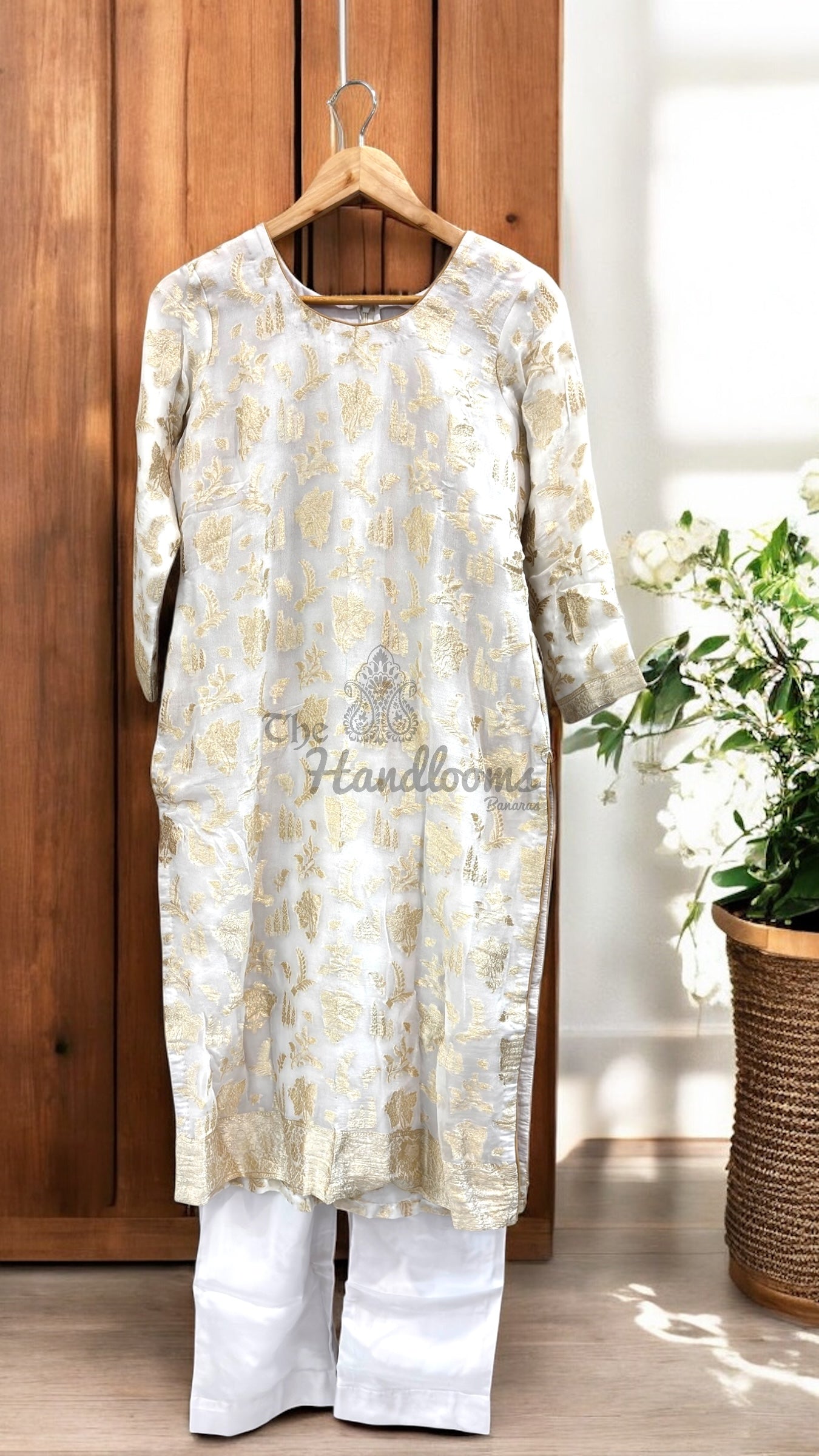 Khaddi Georgette Banarasi Dress material-Stitched