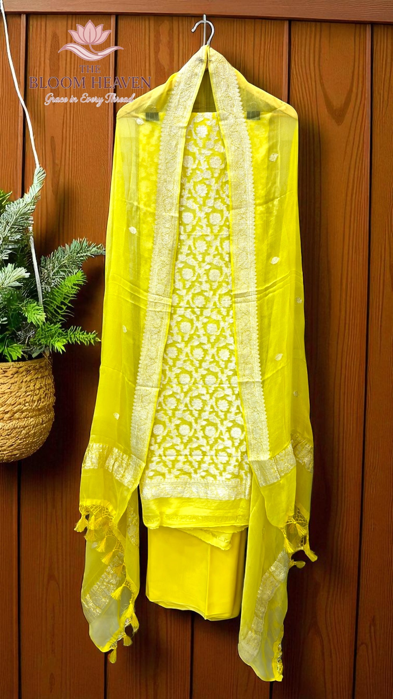 Pure Khaddi Georgette Handlooms Banarasi Dress material