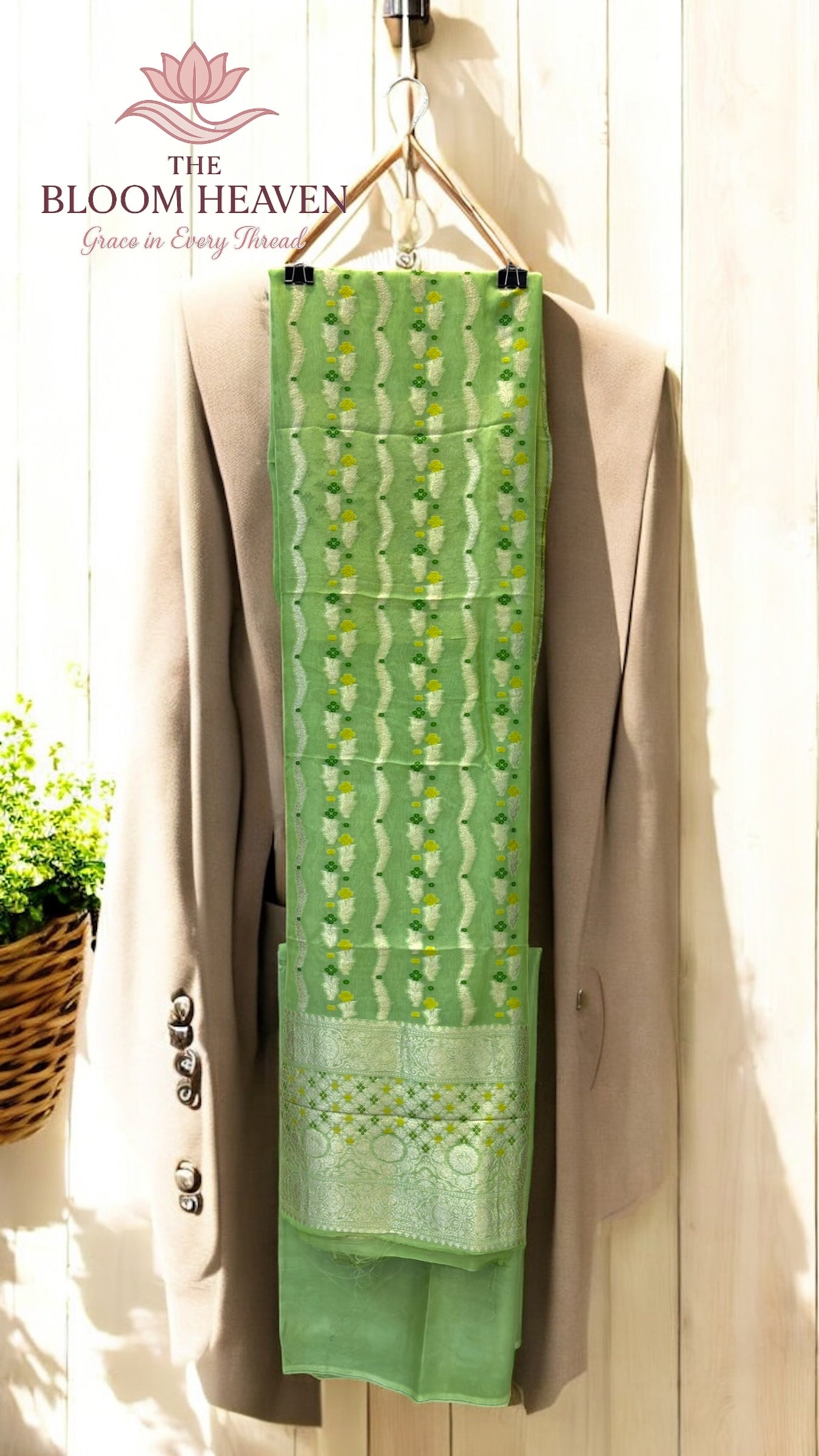 Khaddi Georgette 3-Piece Suit