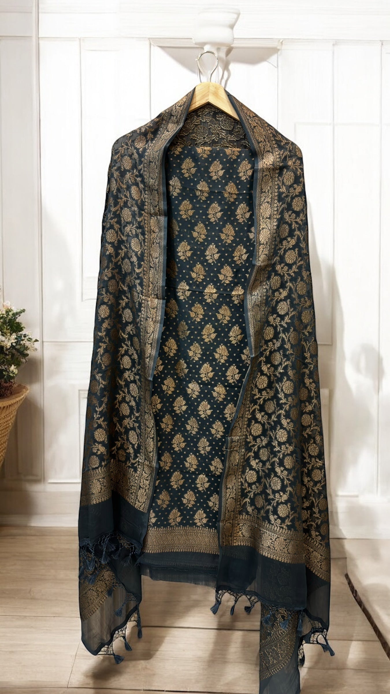 Pure Khaddi Georgette 3 Pc Suit Set with Gold Zari