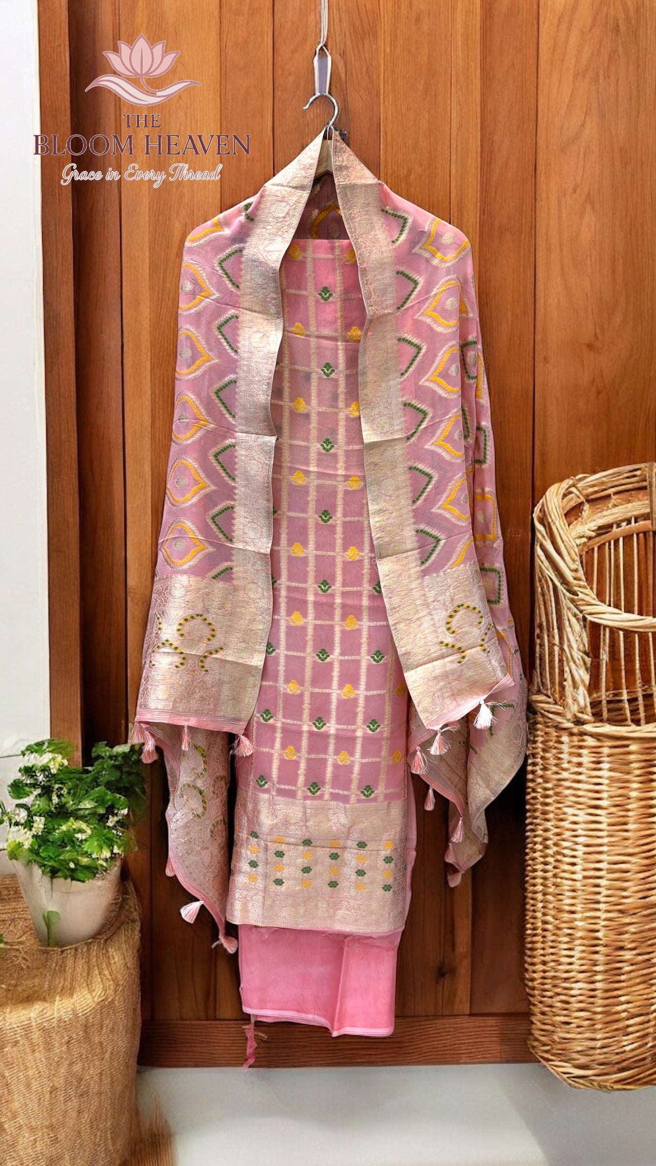 Khaddi Georgette 3-Piece Suit