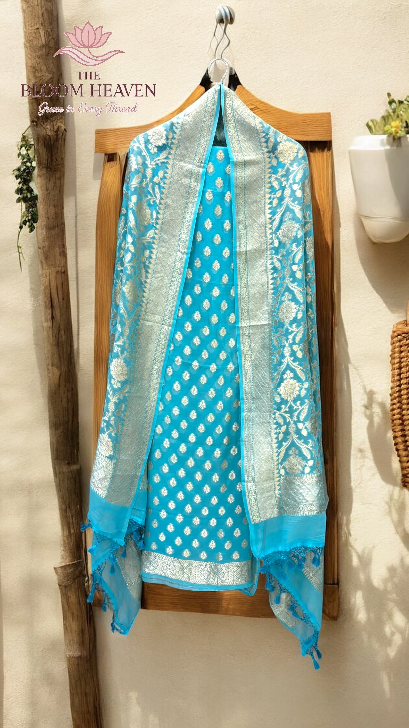 Pure Khaddi Georgette Handlooms Banarasi 3-Piece Suit