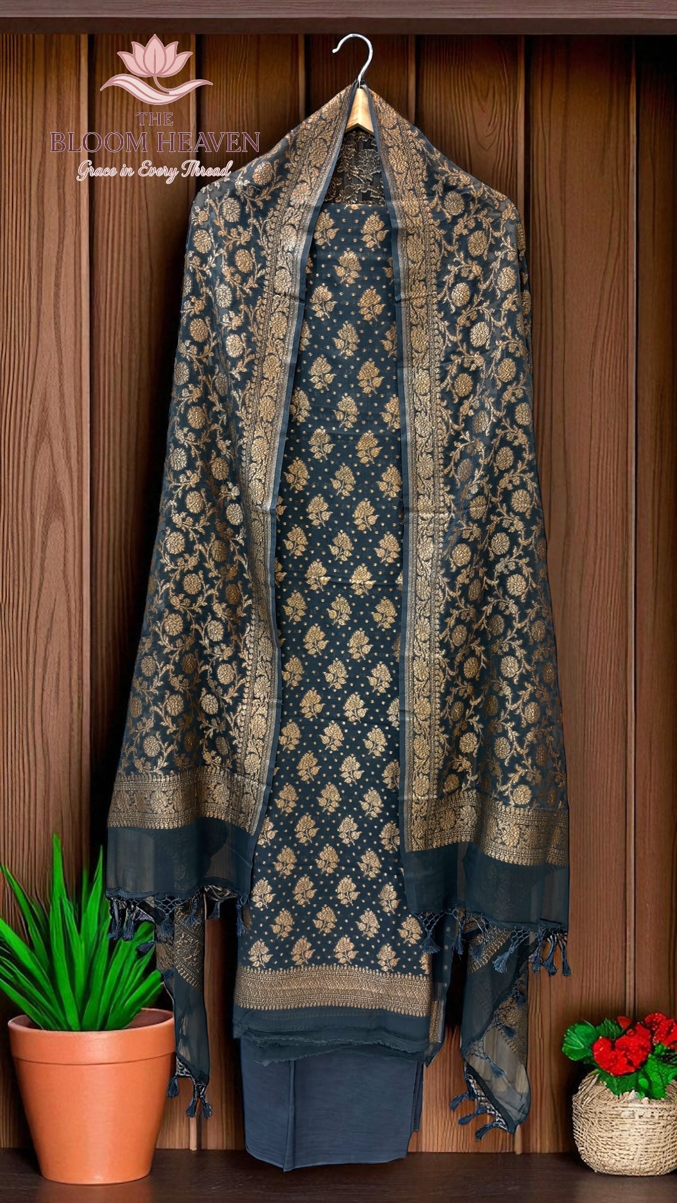 Pure Khaddi Georgette Banarasi 3-piece Suit - Antique Zari